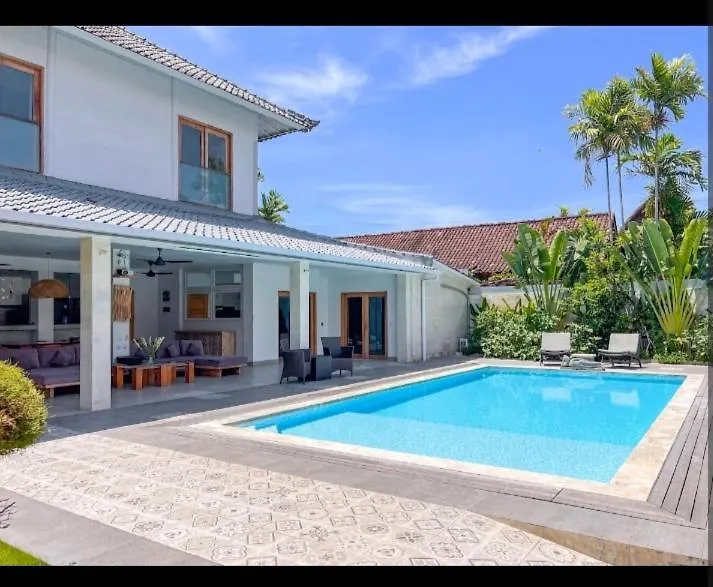 De La Villa تْشانغو إندونيسيا
